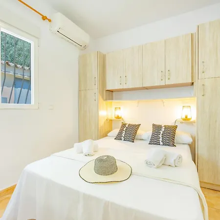 Inia - Plusholidays * Ifach