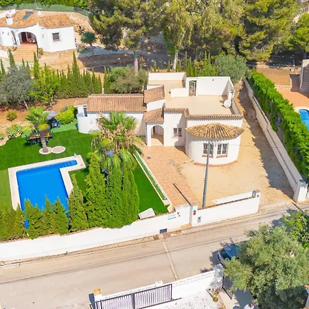 Inia - Plusholidays *