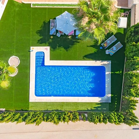 Inia - Plusholidays * Ifach