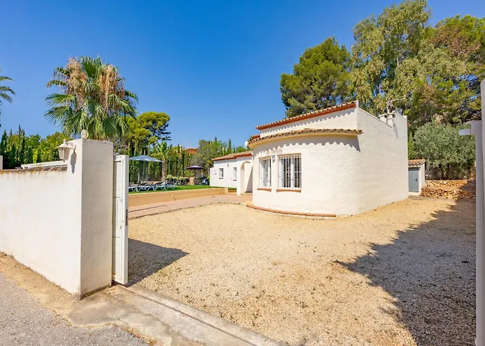 Inia - Plusholidays Villa *