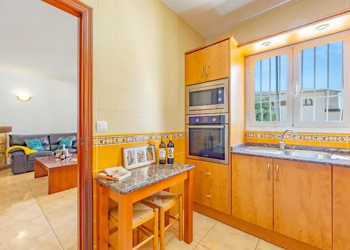 Inia - Plusholidays * Ifach